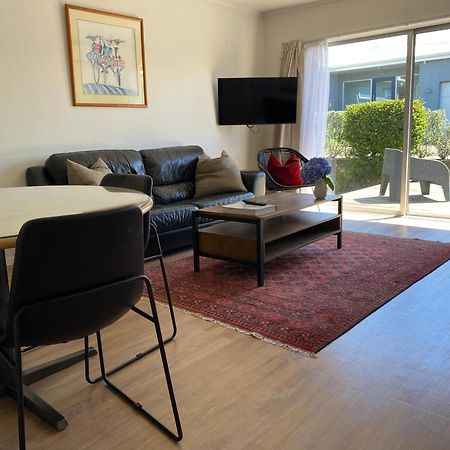 Villa Styley On Briarley, Walk To Cbd And Hospital Tauranga Esterno foto